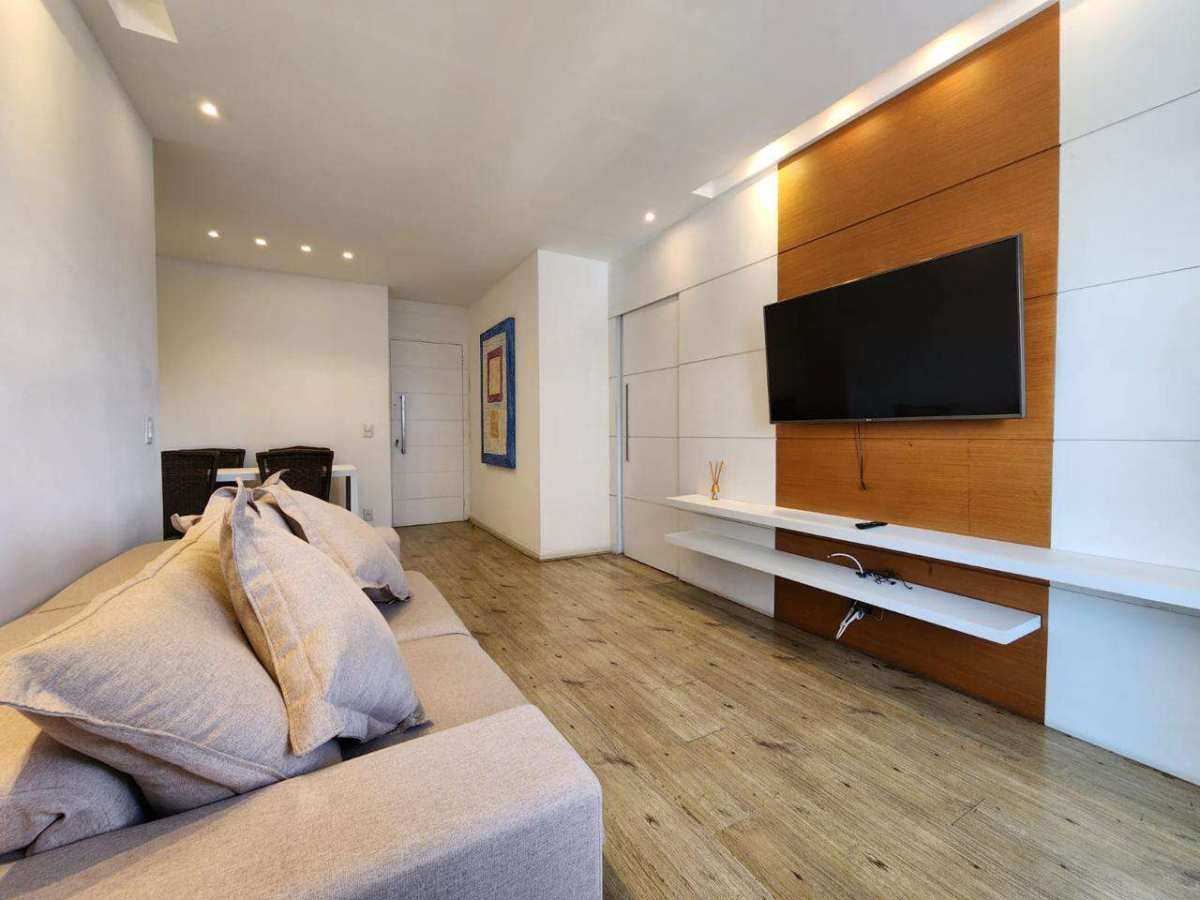 Apartamento à venda com 2 quartos, 72m² - Barra da Tijuca,