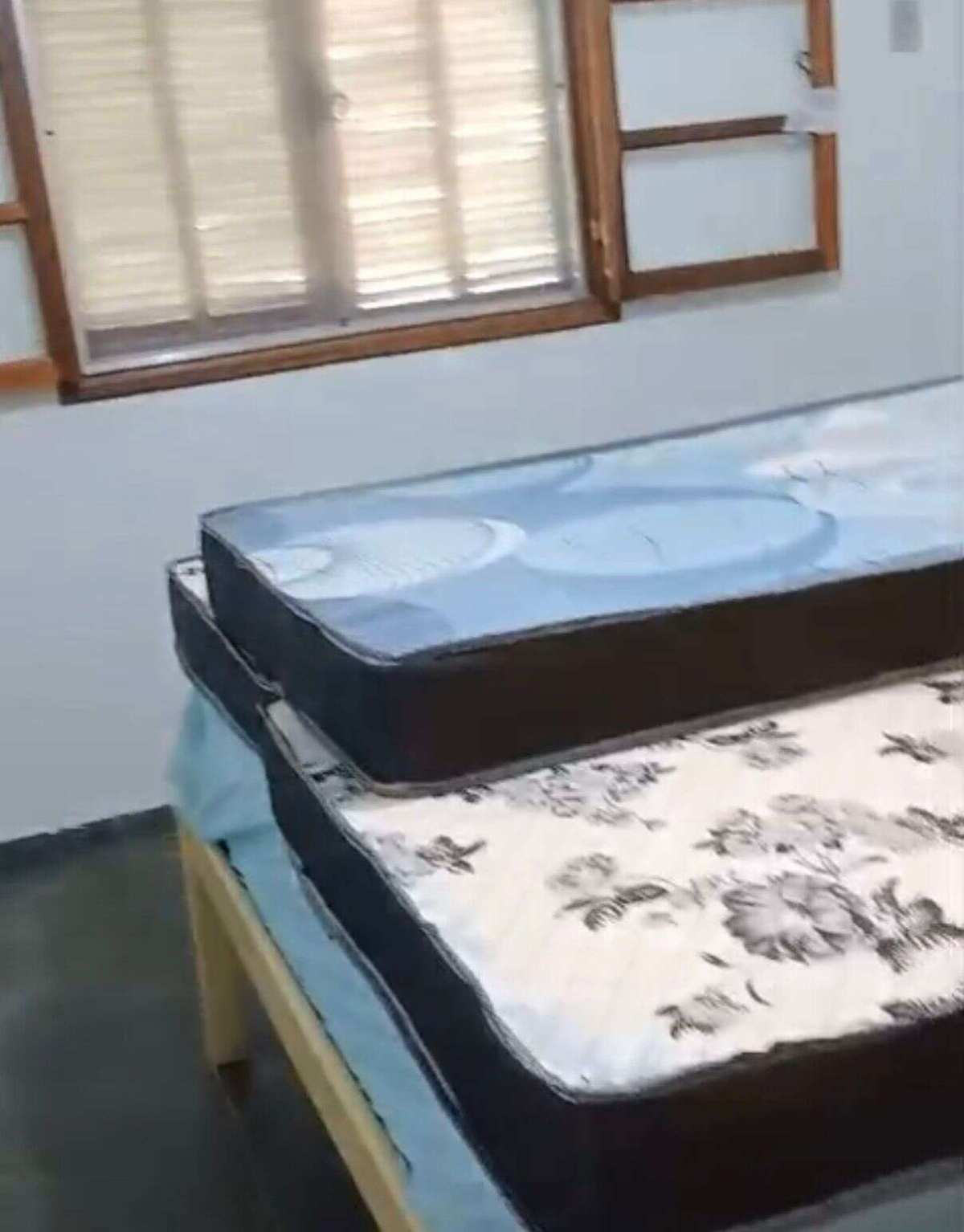  - Apartamento à venda em Araruama, Bananeiras (Iguabinha), com 1 quarto, 50m²