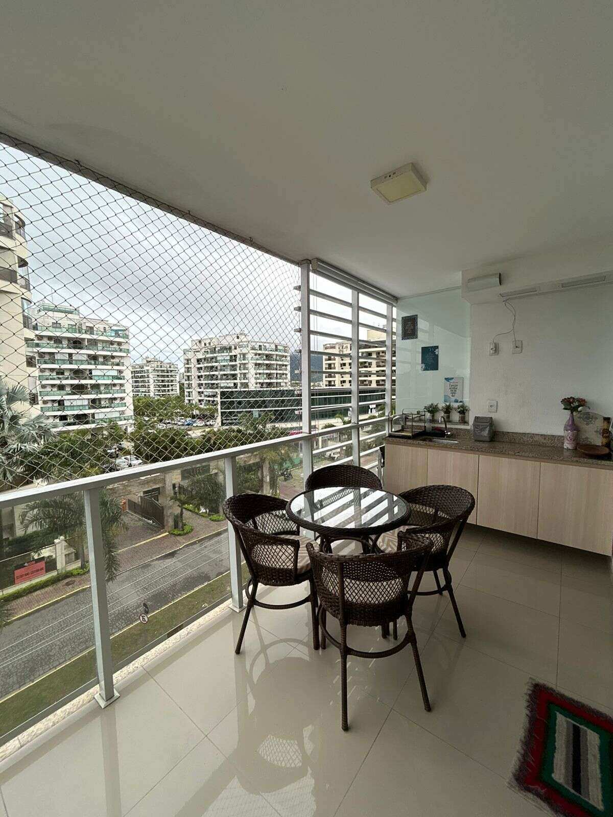 Apartamento à venda com 3 quartos, 80m² - ,