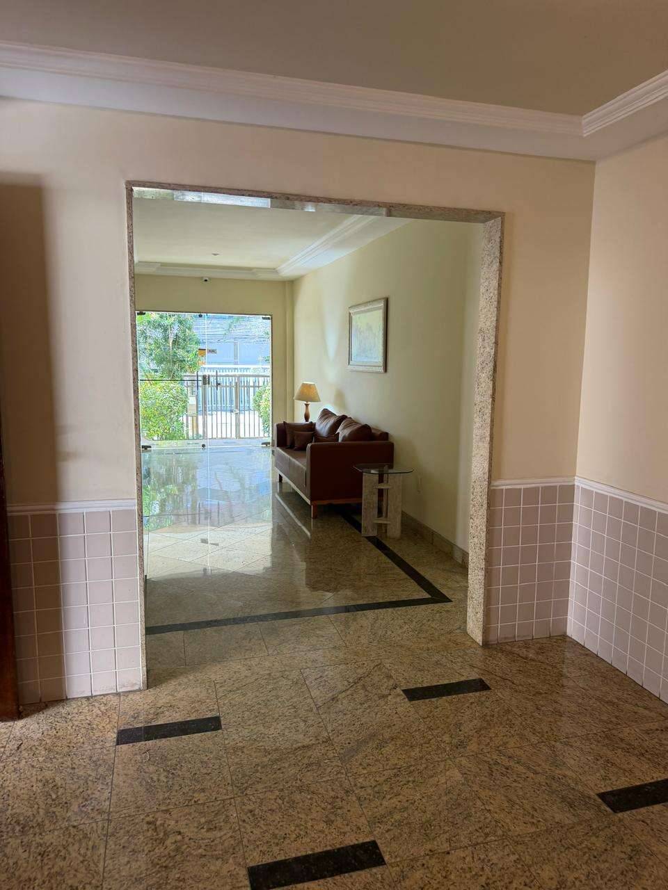  - Apartamento à venda, com 4 quartos, 180m²
