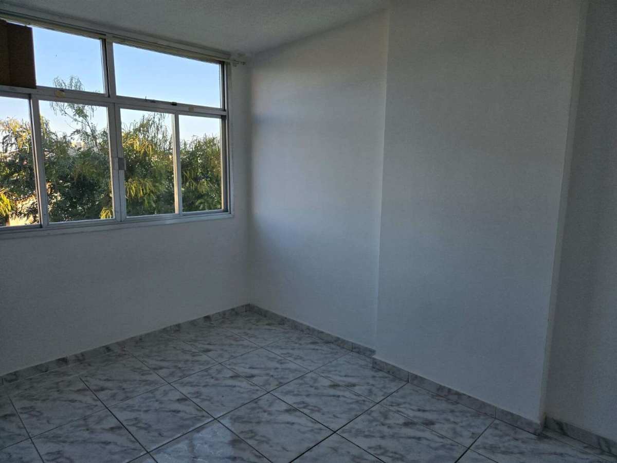  - Apartamento à venda, Taquara, com 1 quarto