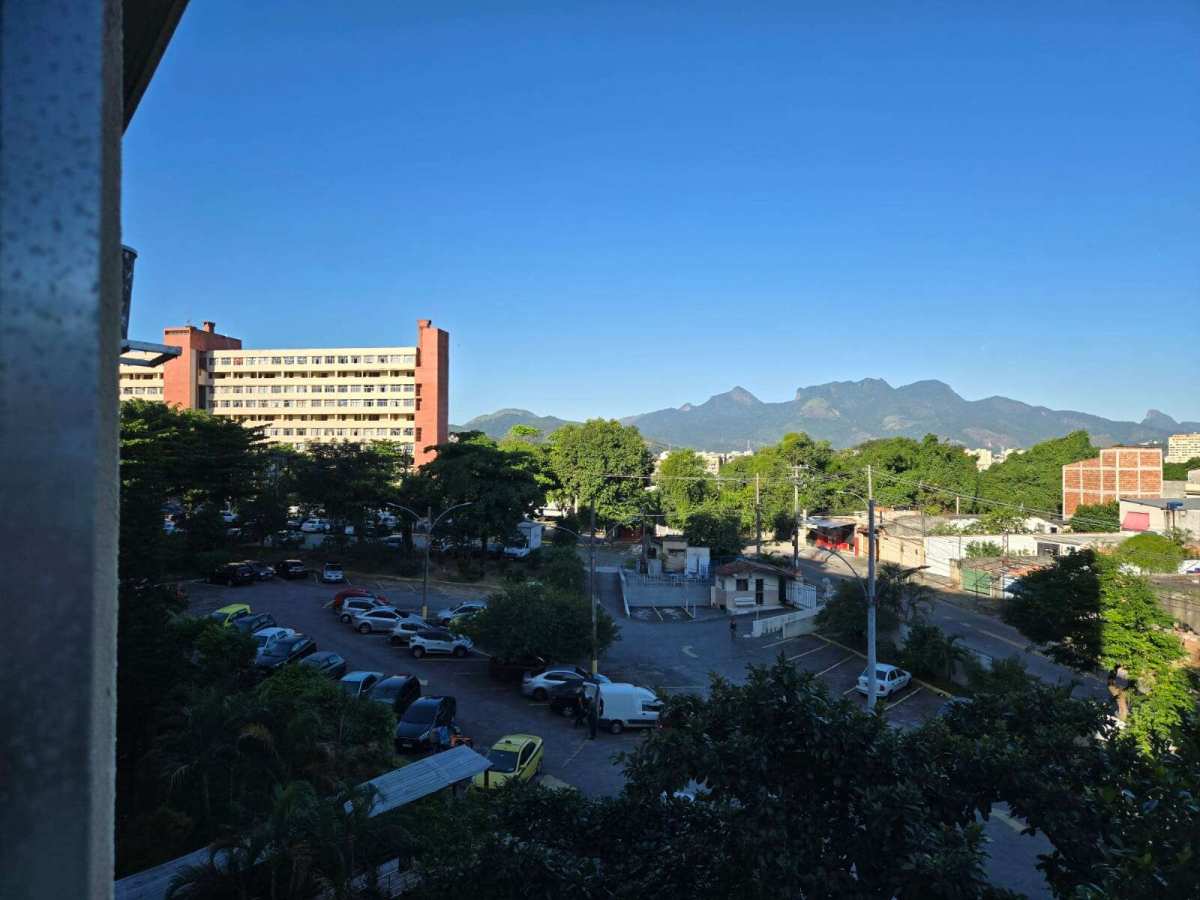 Apartamento à venda, Taquara, com 1 quarto - Imóveis Montalvão