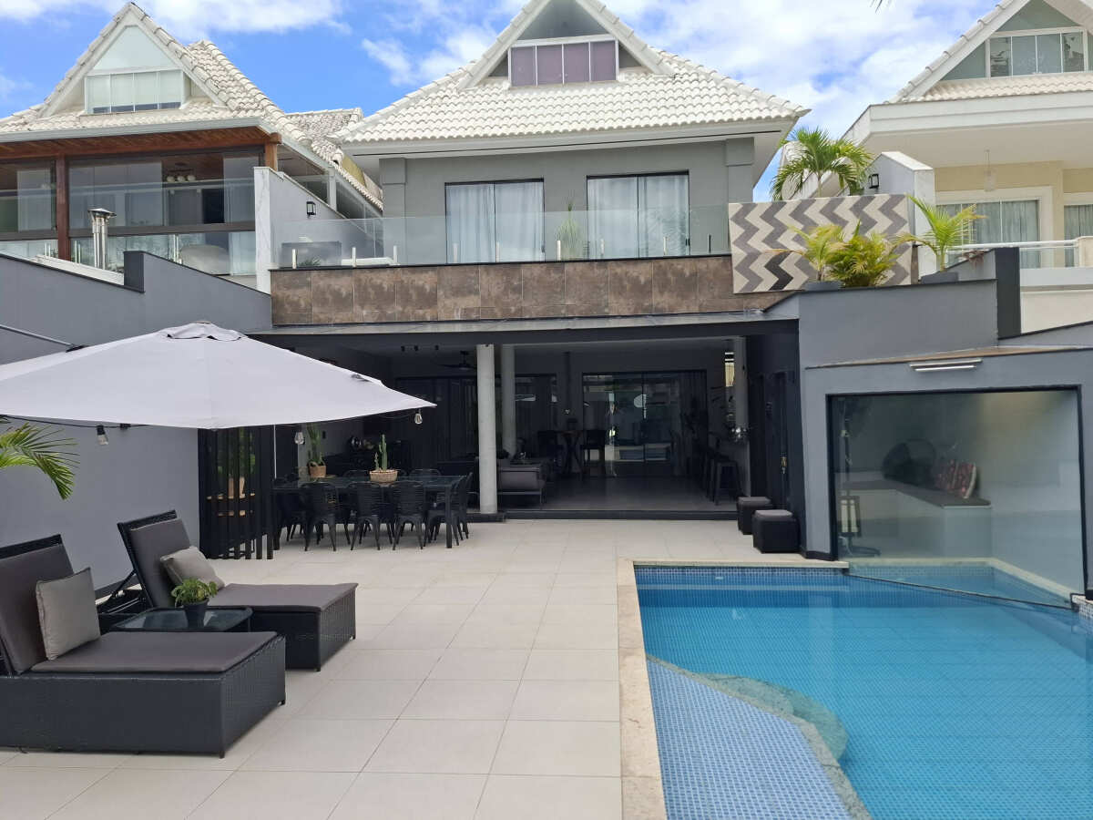 Casa à venda com 5 quartos, 250m² - Barra da Tijuca,Rio de Janeiro
