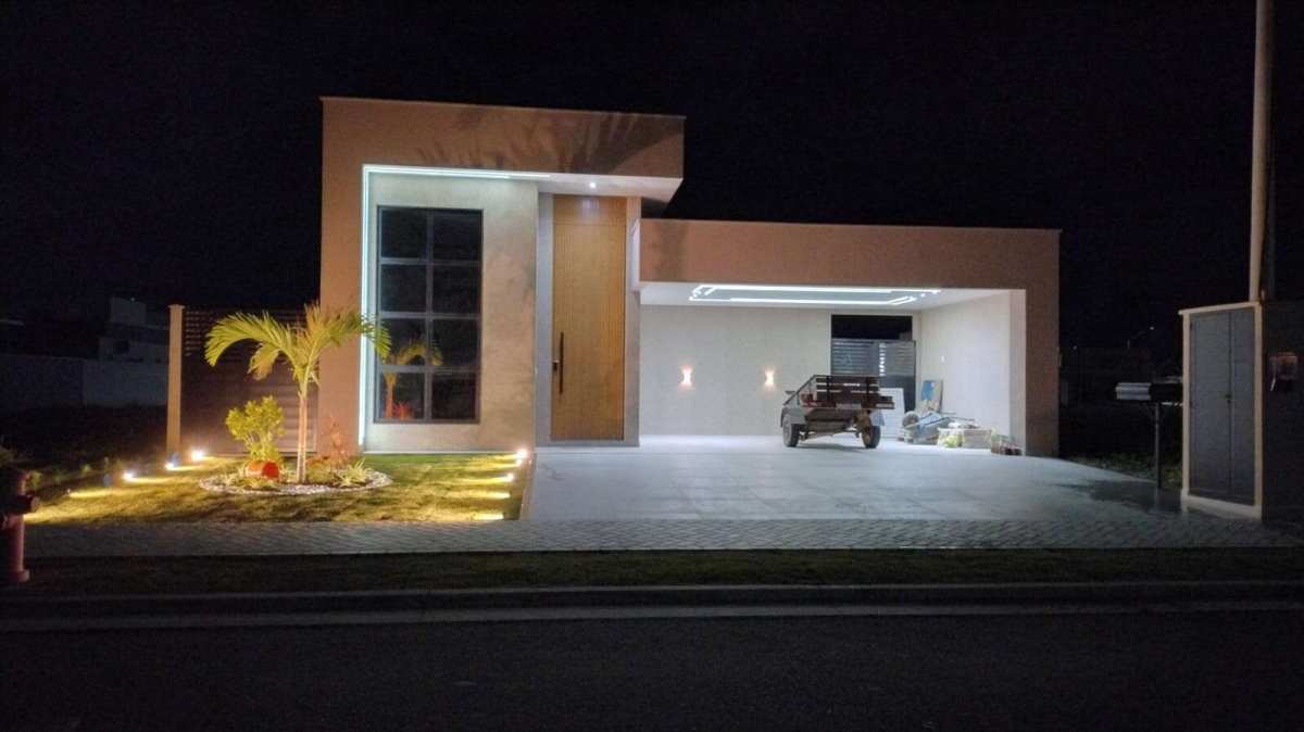 Casa à venda, no TERRAS ALPHAVILLE em Cabo Frio, Ogiva, com 2 quartos, 185m² - Imóveis Montalvão