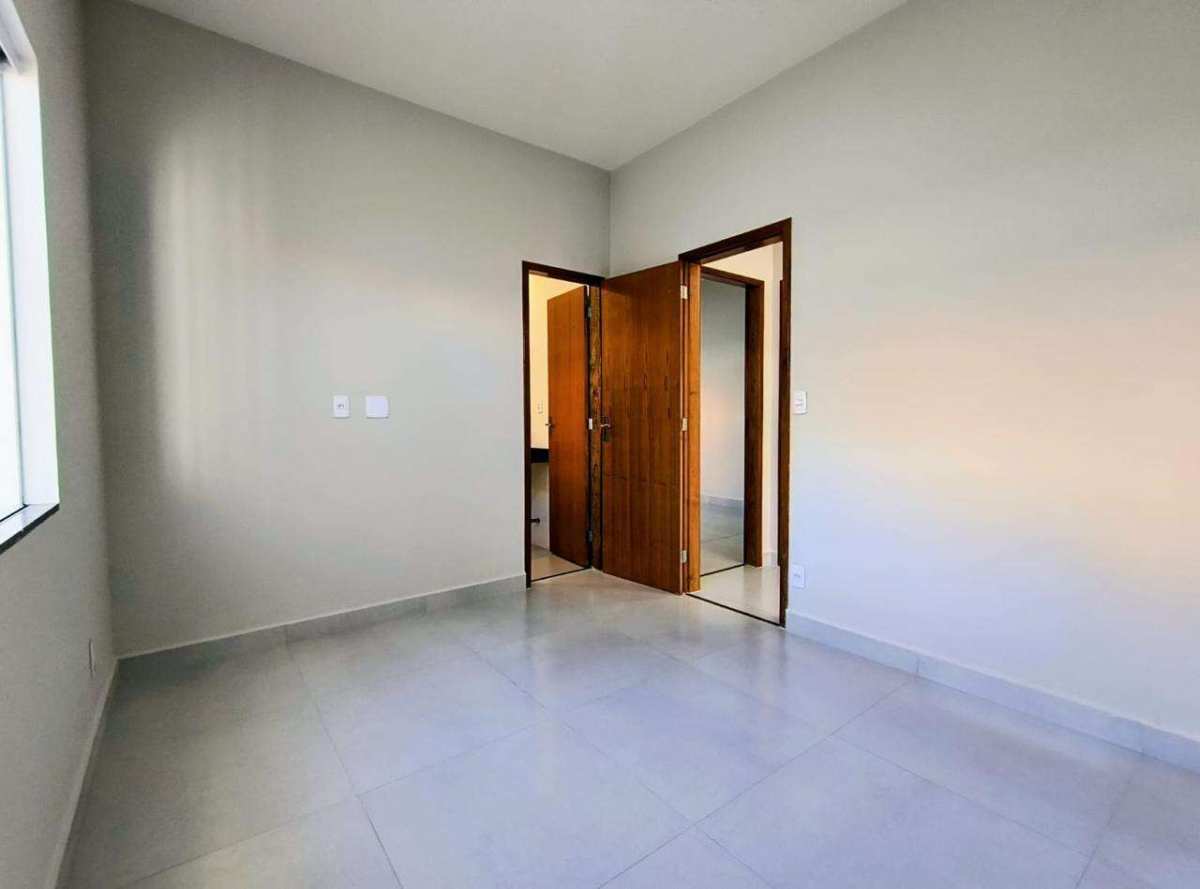  - Casa à venda, no CONDOMINIO DOS PASSAROS em Cabo Frio, Ogiva, com 2 quartos, 60m²