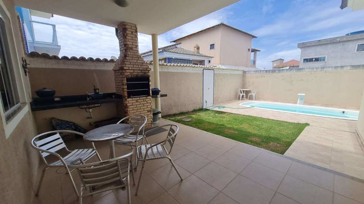 Casa à venda com 3 quartos, 131,68m² - Peró,Cabo Frio