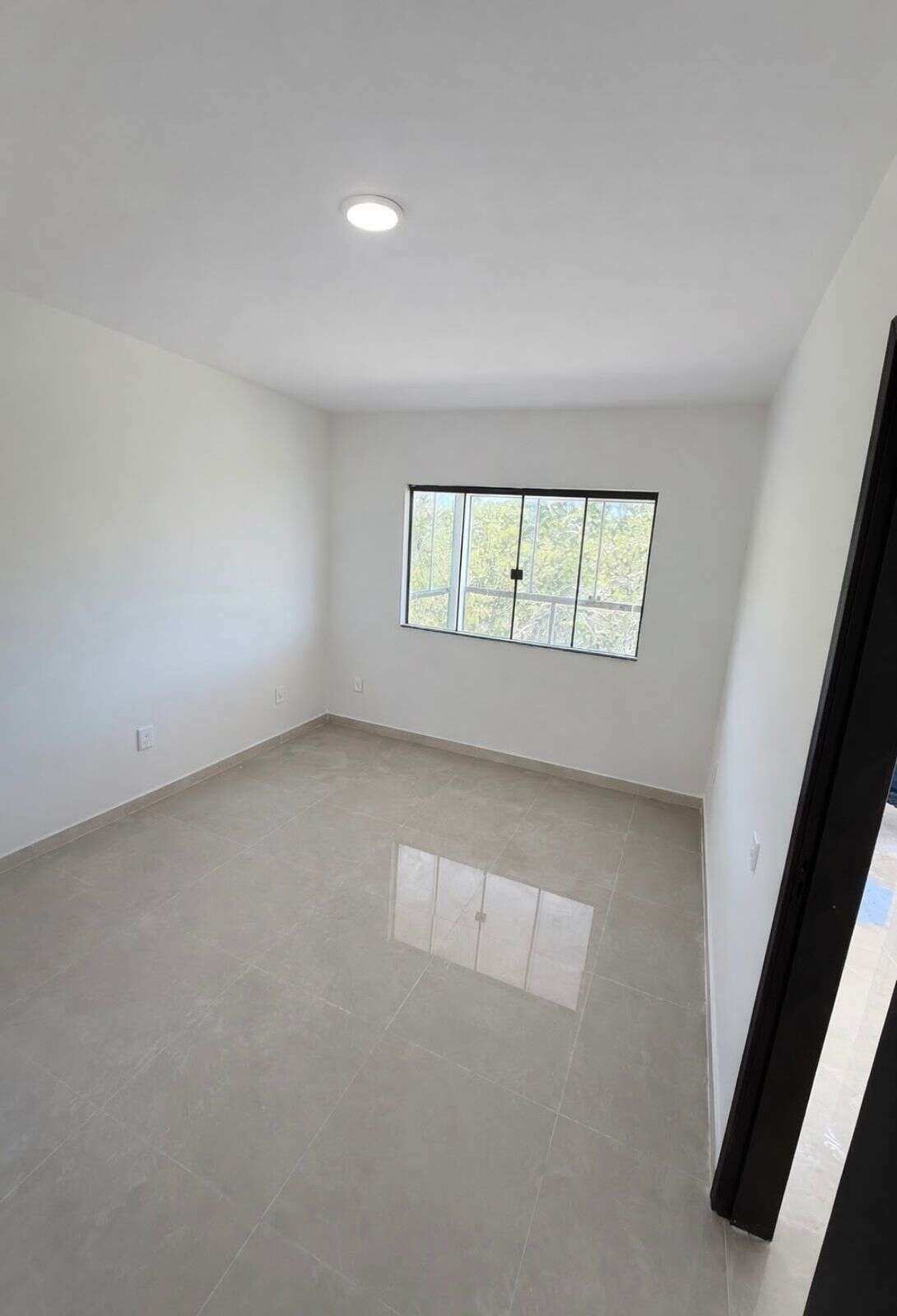  - Casa à venda, no Condomínio Pontal do Pero em Cabo Frio, Pontal do Peró, com 2 quartos, 500m²