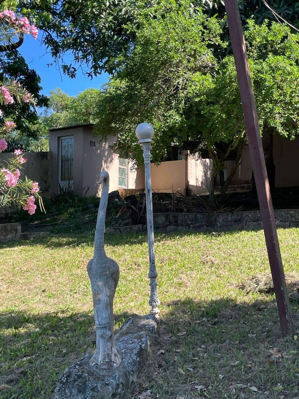  - Casa à venda em Maricá, com 2 quartos, 960m²