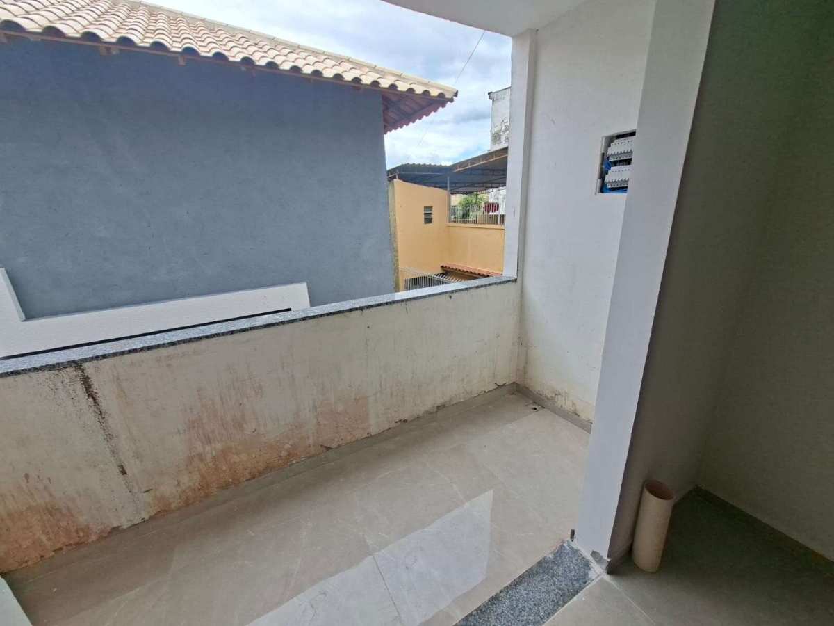 Casa à venda com 2 quartos - Cascadura,Rio de Janeiro