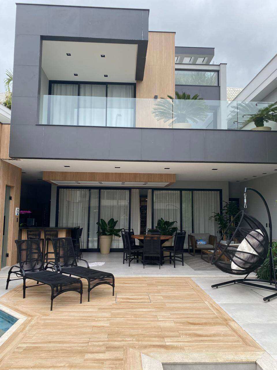 Casa à venda, no RIVIERA DEL SOL em Rio de Janeiro, Recreio dos Bandeirantes, com 4 quartos, 410m²