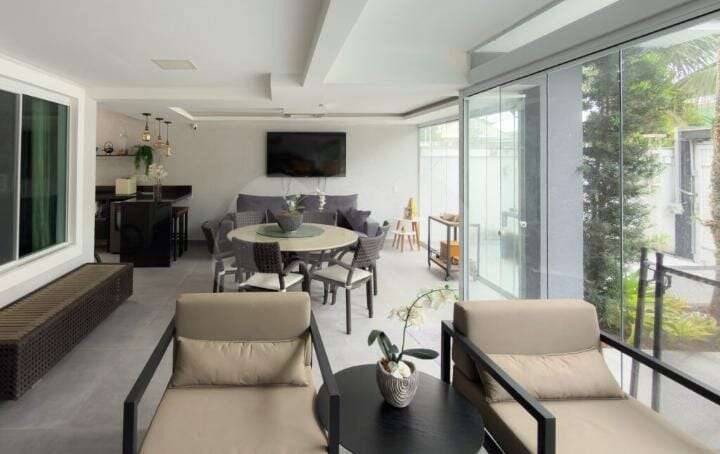 - Casa à venda, no RIVIERA DEL SOL em Rio de Janeiro, Recreio dos Bandeirantes, com 5 quartos, 340m²