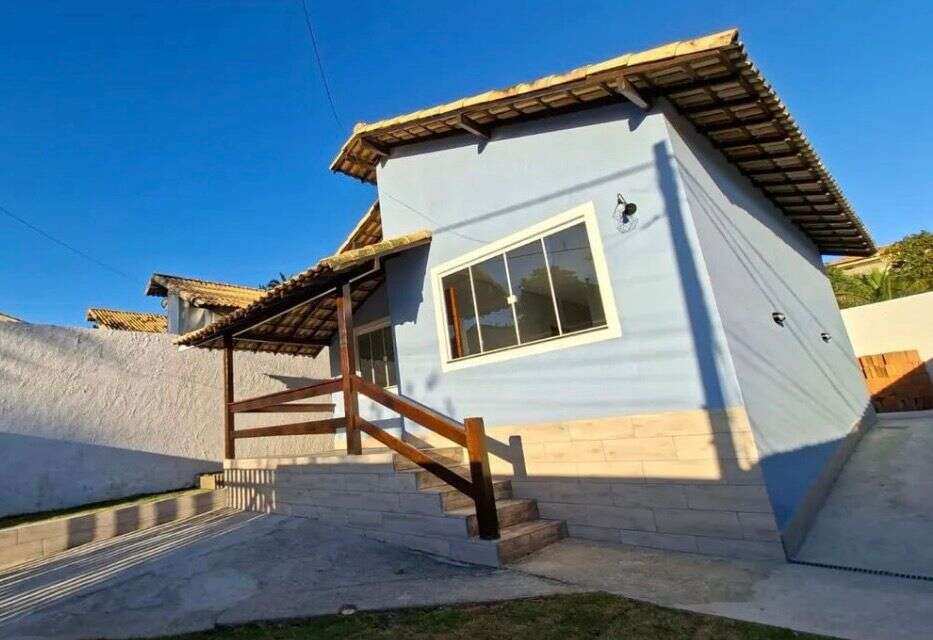 Casa à venda em São Pedro da Aldeia, Poço Fundo, com 2 quartos - Imóveis Montalvão