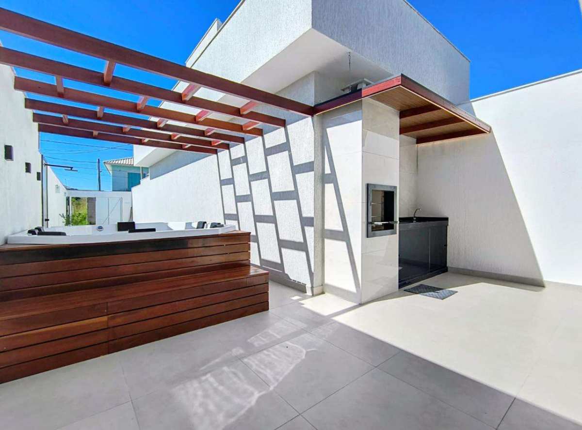 Casa à venda, no CONDOMINIO DOS PASSAROS em Cabo Frio, Ogiva, com 2 quartos, 60m² - Imóveis Montalvão