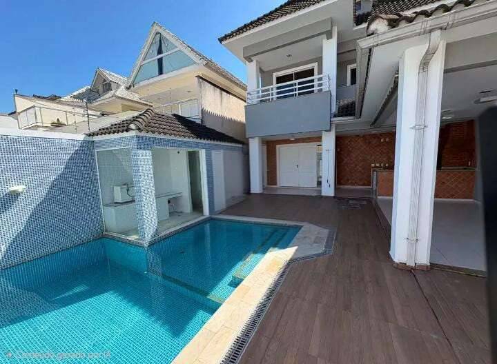 Casa à venda, no TERRAS AMERICAS em Rio de Janeiro, Recreio dos Bandeirantes, com 3 quartos, 180m² - Imóveis Montalvão