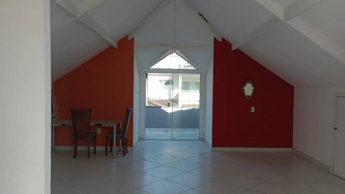  - Casa à venda, no Condomínio Residencial Horse Shoe,  em Rio de Janeiro, Vargem Grande, com 3 quartos, 200m²