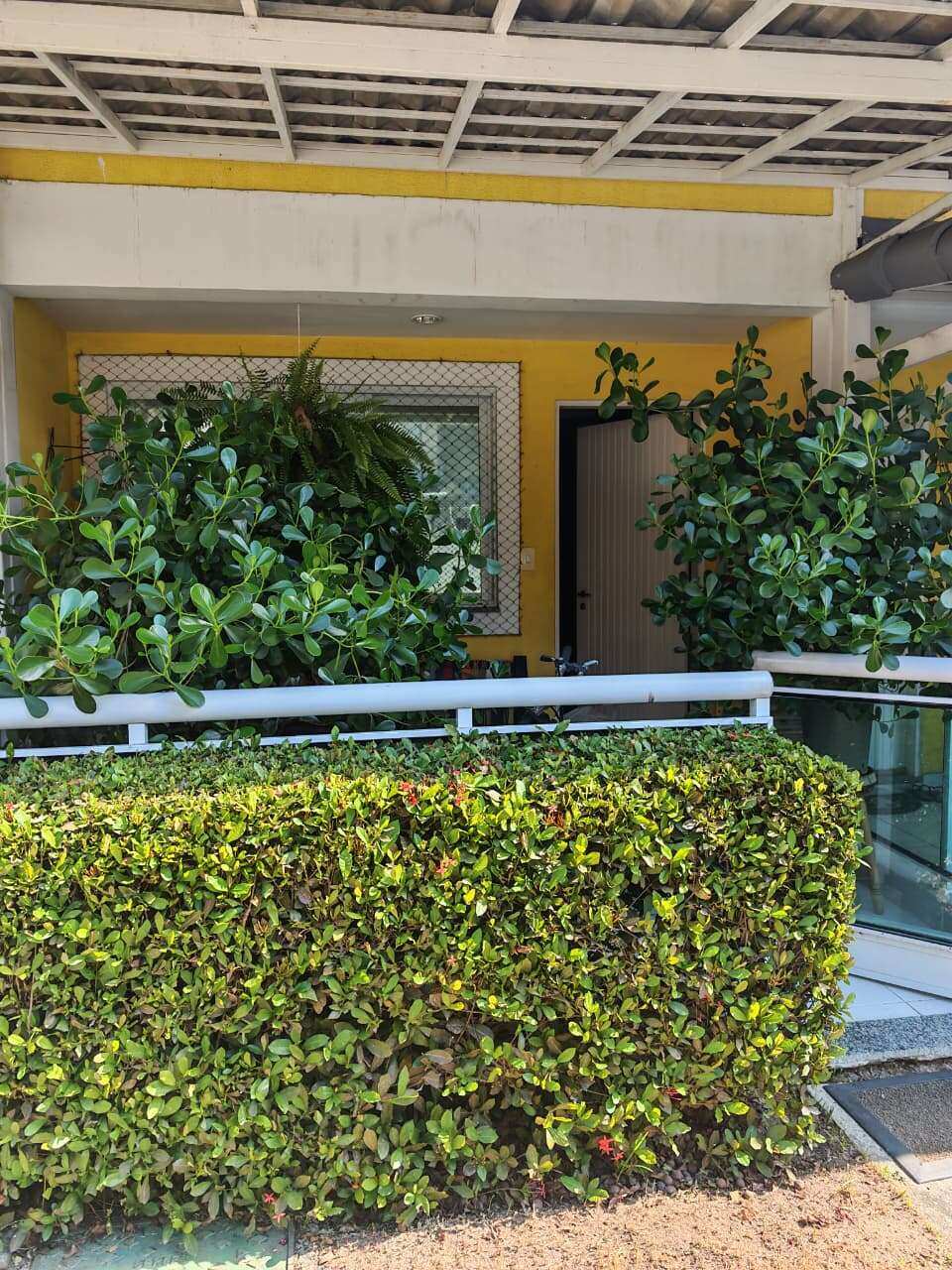 Casa geminada à venda em Niterói, Fonseca, com 2 quartos, 80m² - Imóveis Montalvão