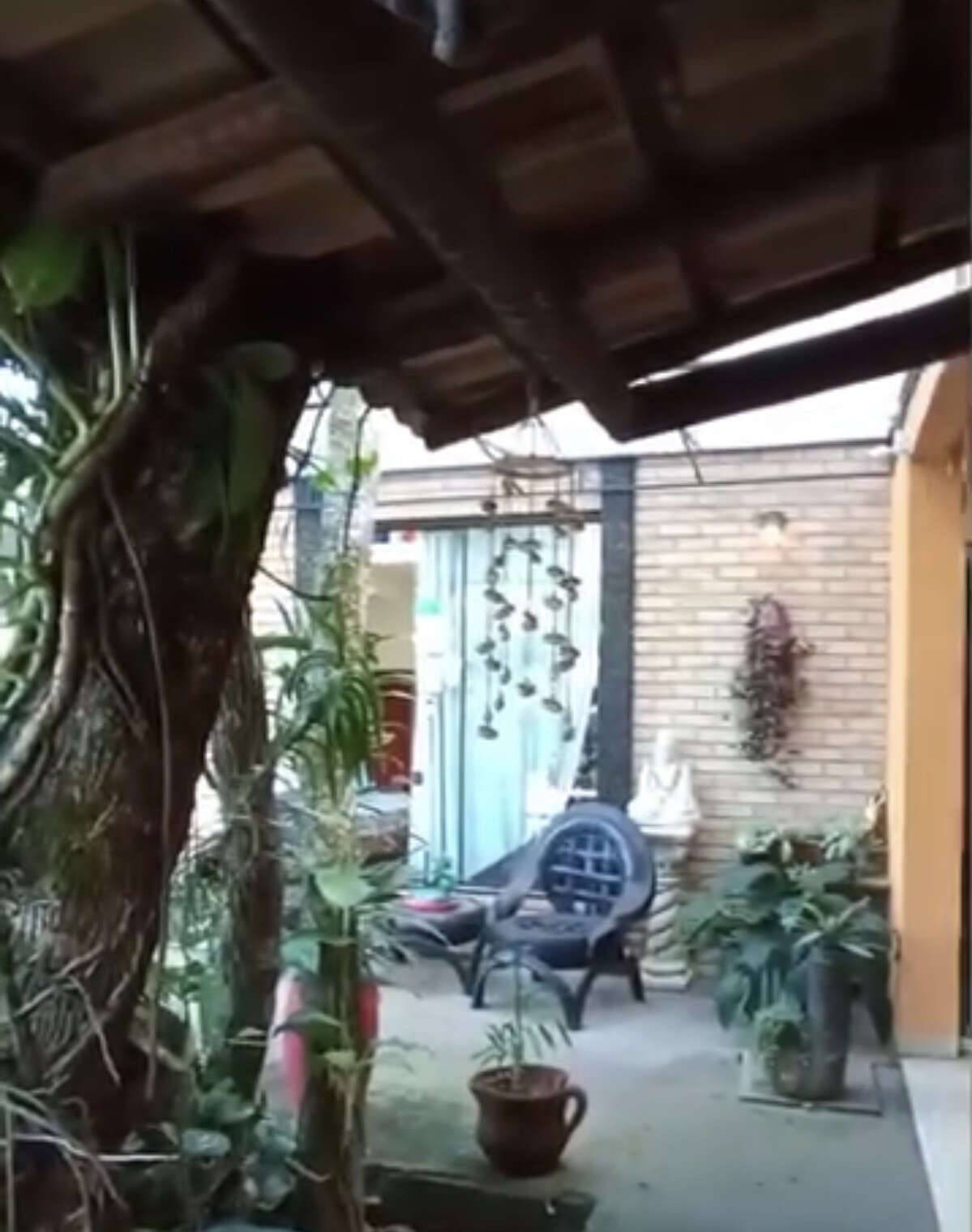TEMPORADA Casa para alugar em Cabo Frio, Pontal do Peró, com 5 quartos, 100m² - Imóveis Montalvão