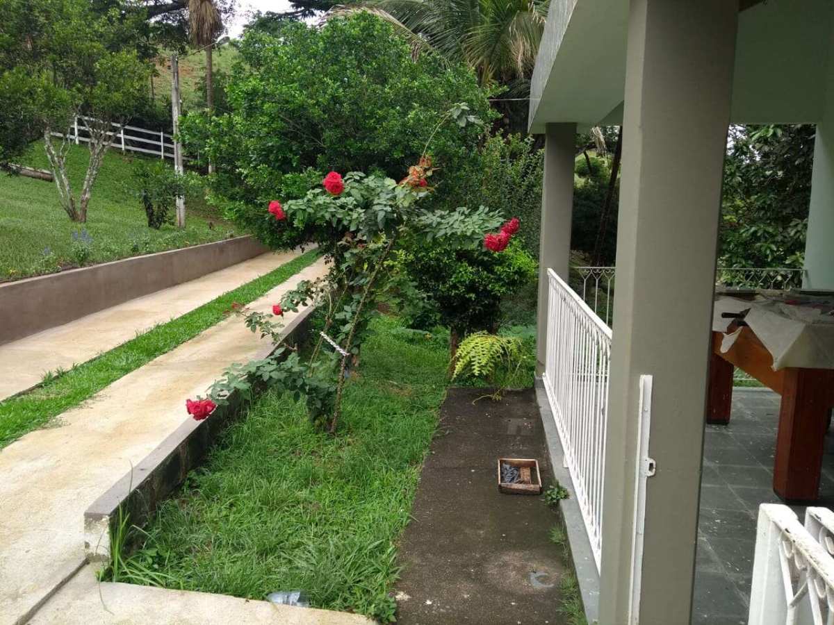 Sítio à venda com 4 quartos, 2000m² - ,Sapucaia