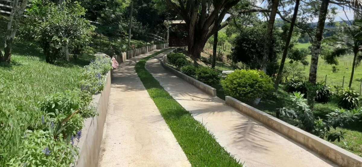  - Sítio à venda em Sapucaia, com 4 quartos, 2000m²