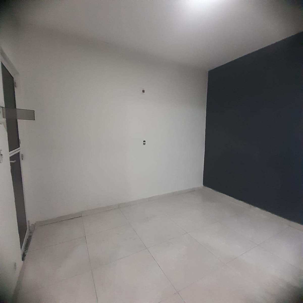  - Kitnet para alugar em Rio de Janeiro, Cidade de Deus, com 1 quarto, 30m²