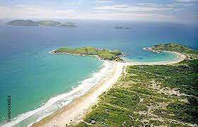 Casa à venda com 7 quartos, 384m² - Peró,Cabo Frio