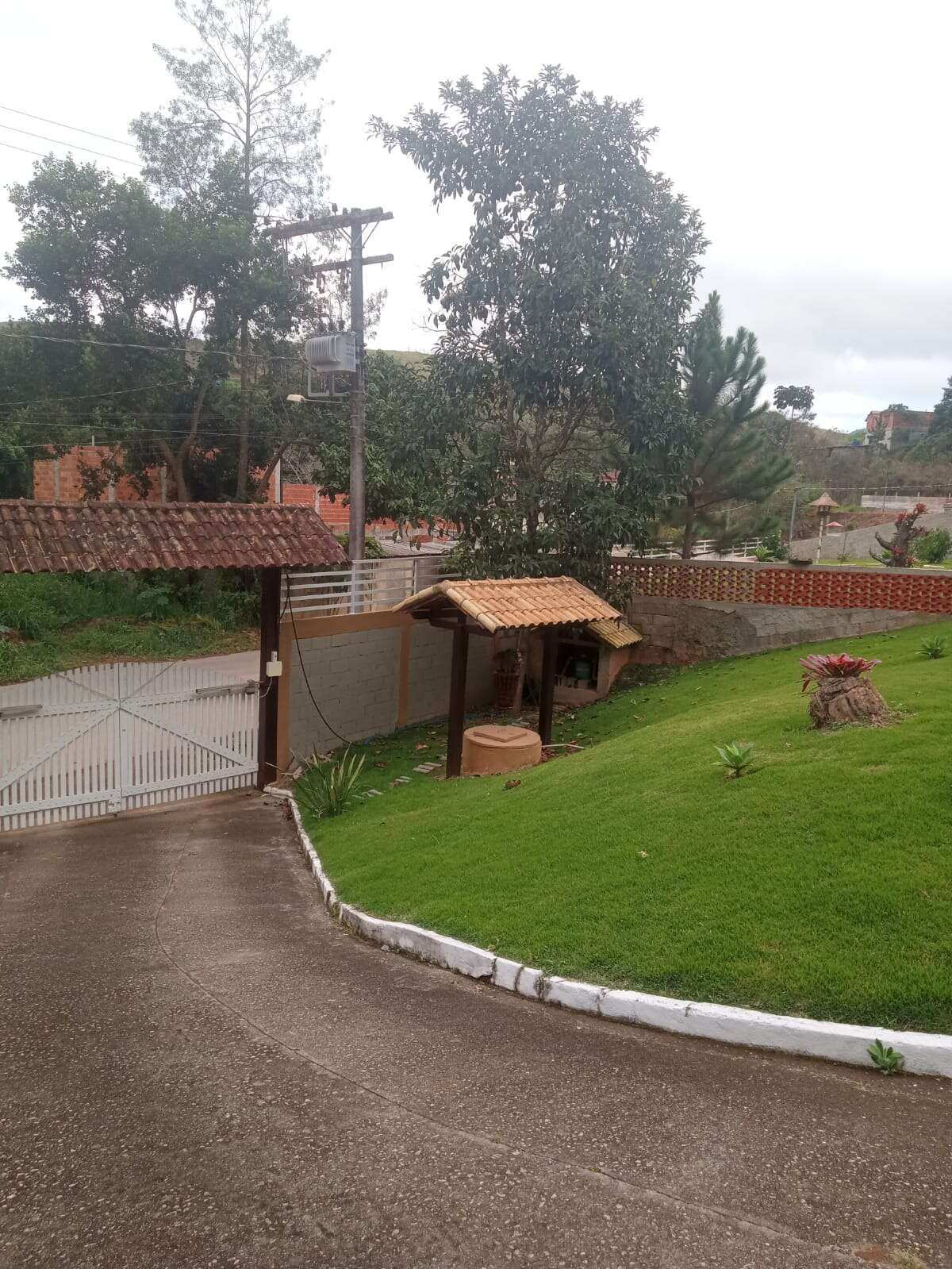 Sítio à venda com 4 quartos, 300m² - Campo do Coelho,Nova Friburgo
