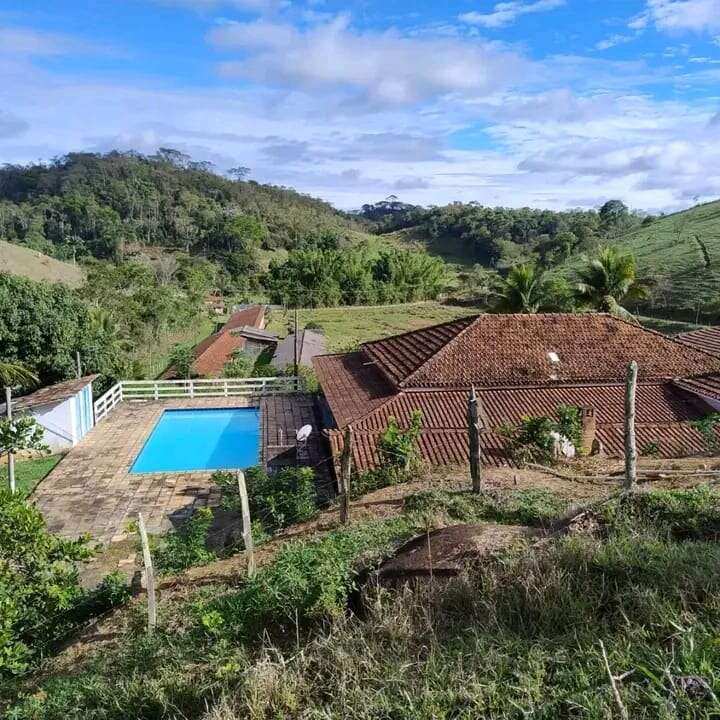  - Sítio à venda em Piraí, com 6 quartos, 9,3ha